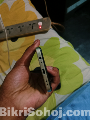 Vivo Y16